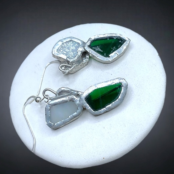 🌺Unique Artisan Sterling & Stained Glass Earrings - Picture 7 of 11